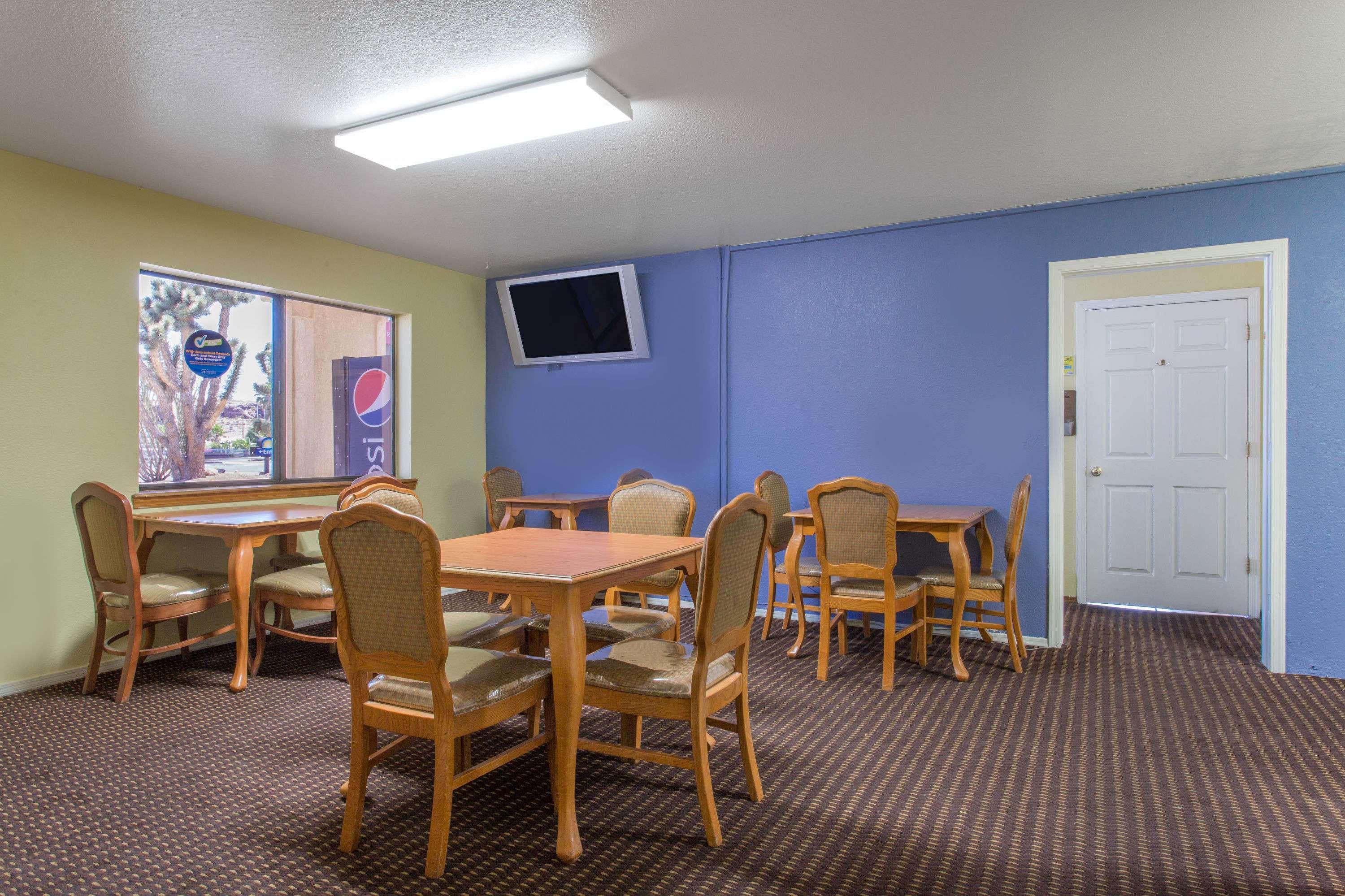 Days Inn By Wyndham Kingman West Εξωτερικό φωτογραφία