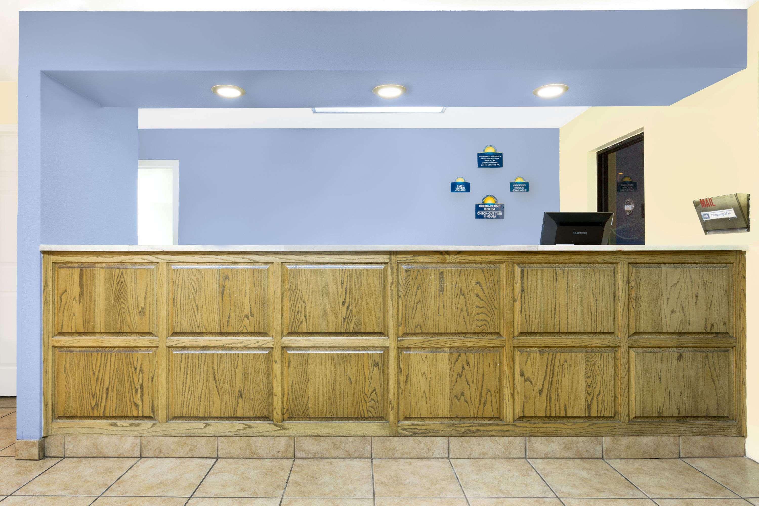 Days Inn By Wyndham Kingman West Εξωτερικό φωτογραφία