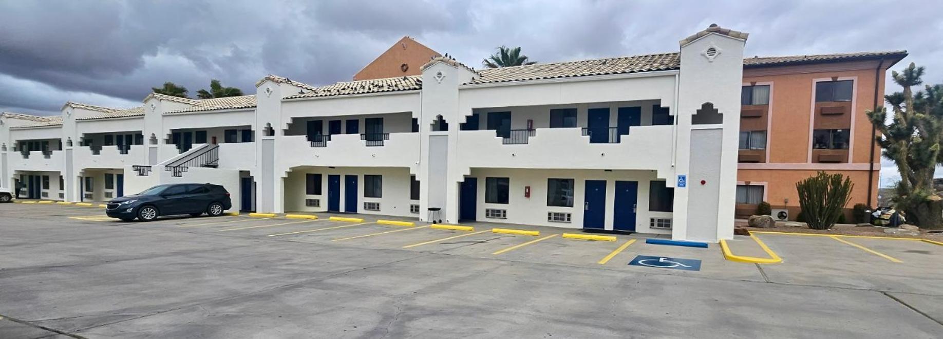 Days Inn By Wyndham Kingman West Εξωτερικό φωτογραφία
