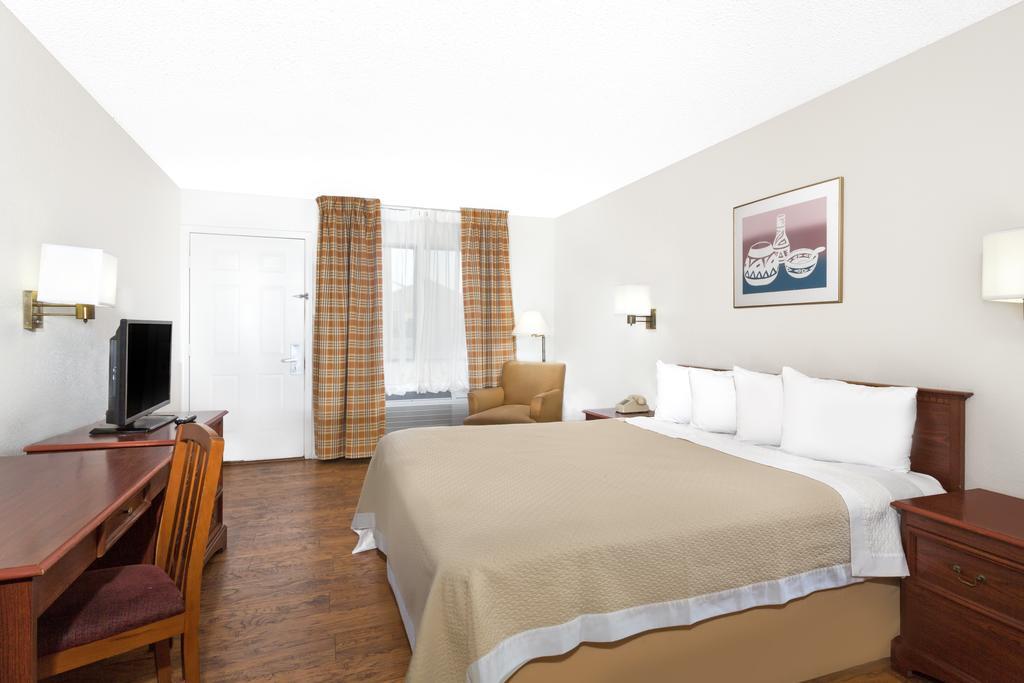 Days Inn By Wyndham Kingman West Εξωτερικό φωτογραφία