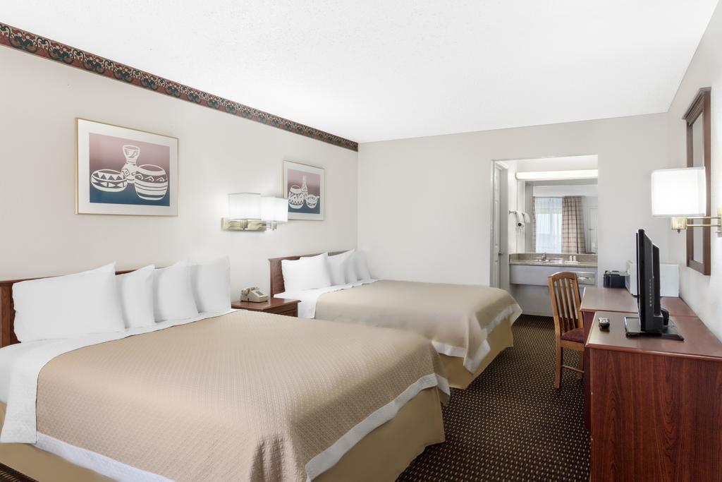 Days Inn By Wyndham Kingman West Εξωτερικό φωτογραφία